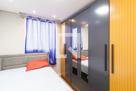 Quarto 2 de apartamento para alugar com 2 quartos, 40m² em Vila da Oportunidade, Carapicuíba