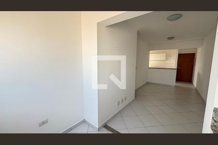 Sala de apartamento à venda com 2 quartos, 60m² em Campestre, Santo André