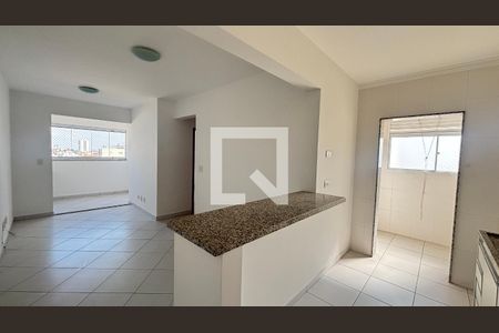Sala de apartamento à venda com 2 quartos, 60m² em Campestre, Santo André