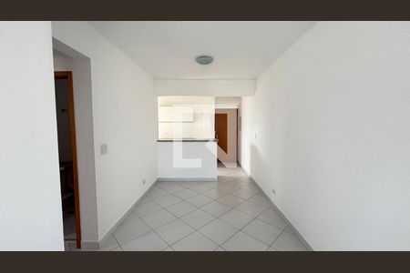Sala de apartamento à venda com 2 quartos, 60m² em Campestre, Santo André