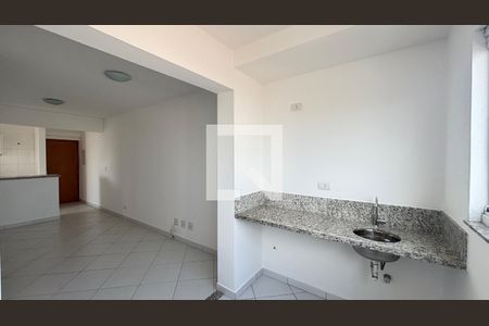 Sala de apartamento à venda com 2 quartos, 60m² em Campestre, Santo André