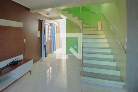 Sala de casa para alugar com 2 quartos, 70m² em Jardim Dona Leopoldina, Porto Alegre