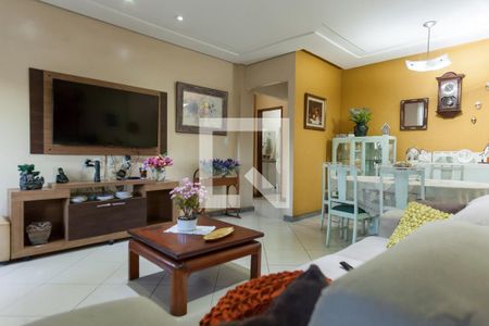 Sala de TV de casa à venda com 3 quartos, 837m² em Centro, Nova Lima