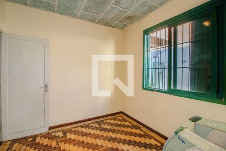 Quarto 2 de casa à venda com 2 quartos, 198m² em Auxiliadora, Porto Alegre