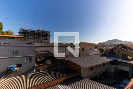 Vista da Sala de apartamento para alugar com 2 quartos, 63m² em São Lourenço, Niterói