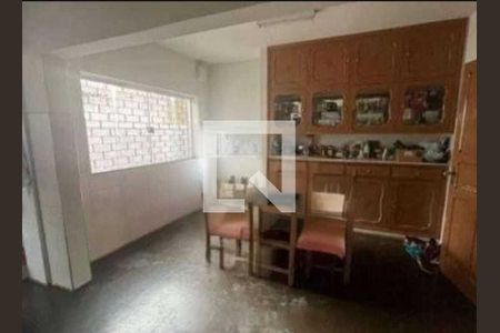 Casa para alugar com 3 quartos, 220m² em Coração Eucarístico, Belo Horizonte