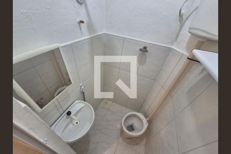 Banheiro de kitnet/studio para alugar com 1 quarto, 20m² em Barra da Tijuca, Rio de Janeiro