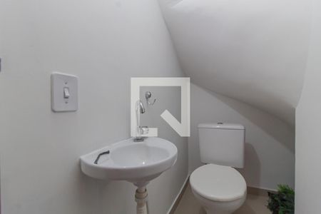 Lavabo de casa de condomínio para alugar com 2 quartos, 65m² em Vila Buenos Aires, São Paulo