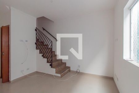 Sala de casa de condomínio para alugar com 2 quartos, 65m² em Vila Buenos Aires, São Paulo