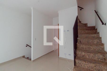 Sala de casa de condomínio para alugar com 2 quartos, 65m² em Vila Buenos Aires, São Paulo