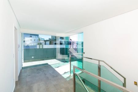Sala de apartamento à venda com 3 quartos, 116m² em Minas Brasil, Belo Horizonte