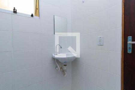 Banheiro de apartamento para alugar com 1 quarto, 31m² em Chácara Seis de Outubro, São Paulo
