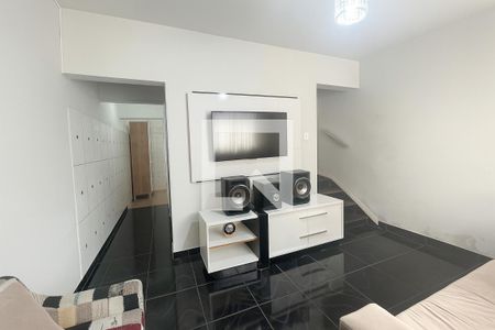 Sala de casa à venda com 2 quartos, 180m² em Lapa de Baixo, São Paulo