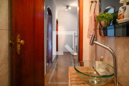 Lavabo de casa para alugar com 4 quartos, 450m² em Vila Liviero, São Paulo