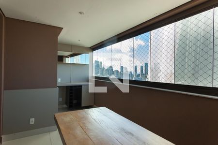 Varanda de apartamento à venda com 4 quartos, 143m² em Vale do Sereno, Nova Lima