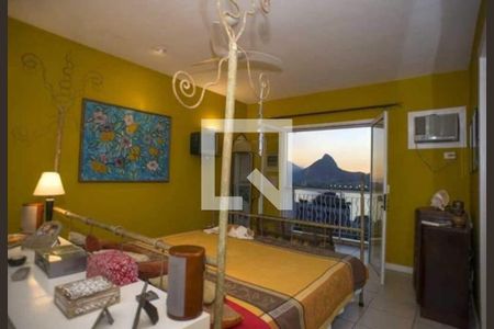 Casa à venda com 4 quartos, 308m² em Humaitá, Rio de Janeiro