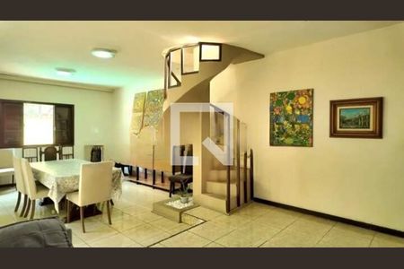 Casa à venda com 4 quartos, 350m² em Recreio dos Bandeirantes, Rio de Janeiro