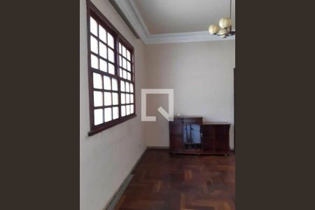 Sala de casa à venda com 3 quartos, 99m² em Sagrada Família, Belo Horizonte
