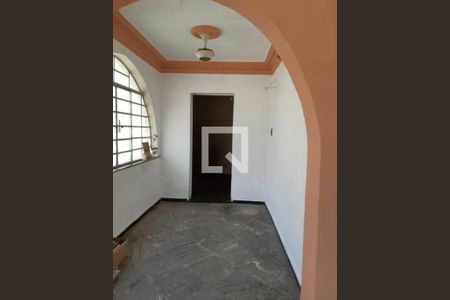 Quarto 1 de casa à venda com 3 quartos, 99m² em Sagrada Família, Belo Horizonte