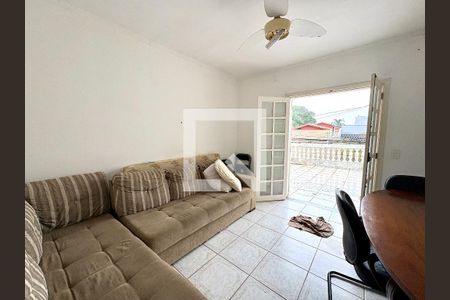 Sala de casa à venda com 3 quartos, 200m² em Medeiros, Jundiaí