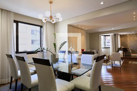 Sala de apartamento para alugar com 4 quartos, 250m² em Santo Antônio, Belo Horizonte