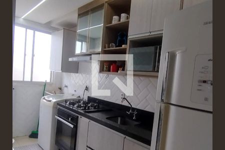 Cozinha de apartamento para alugar com 2 quartos, 44m² em Vila Cosmopolita, São Paulo