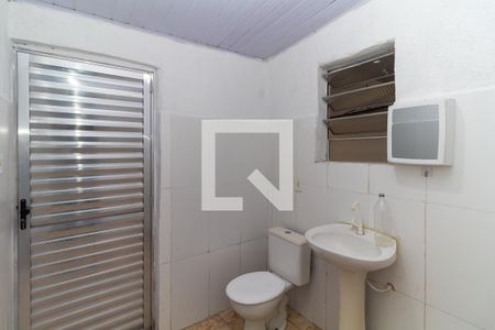 Banheiro Social de casa para alugar com 2 quartos, 100m² em Vila Alpina, São Paulo