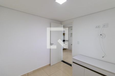 Quarto 1 de apartamento à venda com 2 quartos, 40m² em Jardim Triana, São Paulo