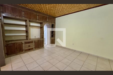 Casa à venda com 4 quartos, 303m² em Vila Paris, Belo Horizonte