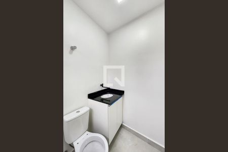 Banheiro de kitnet/studio para alugar com 1 quarto, 24m² em Centro, São Bernardo do Campo