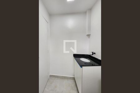 Banheiro Social de kitnet/studio para alugar com 1 quarto, 28m² em Centro, São Bernardo do Campo