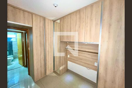 Quarto - Armários de apartamento para alugar com 2 quartos, 60m² em Copacabana, Belo Horizonte