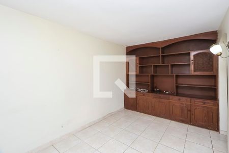 Quarto 1 de casa à venda com 6 quartos, 216m² em Alípio de Melo, Belo Horizonte