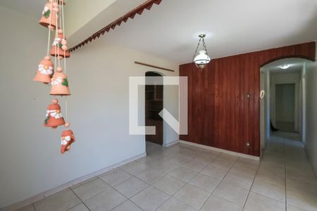 Sala 1 de casa à venda com 6 quartos, 216m² em Alípio de Melo, Belo Horizonte