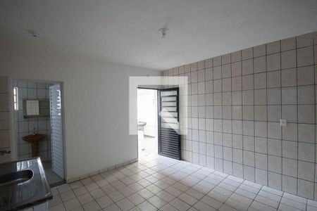 Sala/Cozinha de casa para alugar com 1 quarto, 52m² em Vila Sabrina, São Paulo