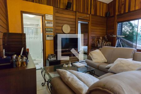 Sala de TV de casa de condomínio à venda com 4 quartos, 175m² em Canto das Águas, Rio Acima