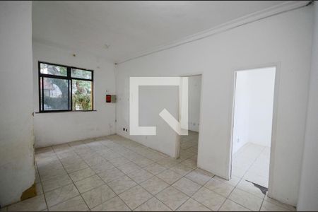 Sala 1 de casa para alugar com 8 quartos, 330m² em Grajaú, Rio de Janeiro