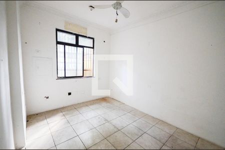 Quarto 1 de casa para alugar com 8 quartos, 330m² em Grajaú, Rio de Janeiro