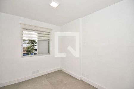 Quarto de apartamento para alugar com 3 quartos, 70m² em Vila Progredior, São Paulo