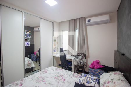 Quarto de casa à venda com 3 quartos, 280m² em Vila Panama, Contagem