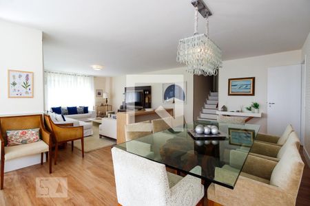 Casa para alugar com 4 quartos, 450m² em Recreio dos Bandeirantes, Rio de Janeiro