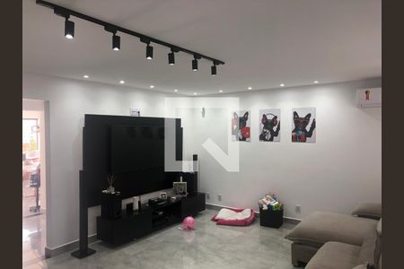 Foto 07 de casa à venda com 2 quartos, 451m² em Jardim Ivone, São Paulo