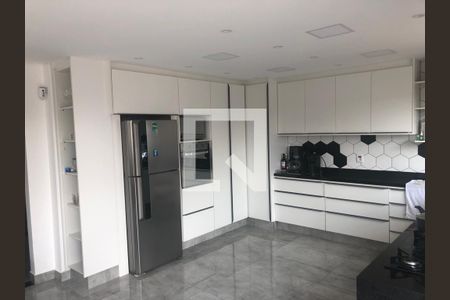 Foto 09 de casa à venda com 2 quartos, 451m² em Jardim Ivone, São Paulo