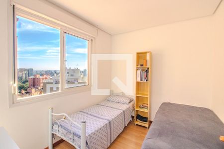 Quarto 2 de apartamento à venda com 3 quartos, 192m² em Chácara das Pedras, Porto Alegre