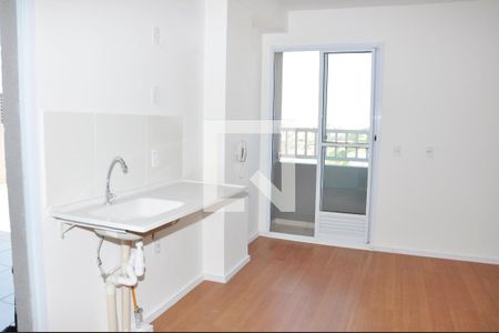 Sala/Cozinha de apartamento para alugar com 1 quarto, 84m² em Chácara Inglesa, São Paulo