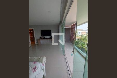 Casa à venda com 5 quartos, 675m² em Barra da Tijuca, Rio de Janeiro