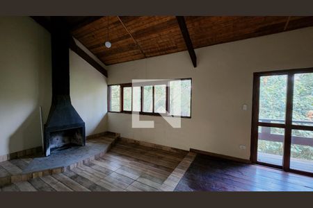 Sala de casa de condomínio para alugar com 4 quartos, 415m² em Caxambu, Jundiaí