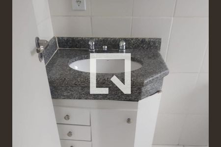 Banheiro de casa para alugar com 3 quartos, 117m² em Paisagem Renoir, Cotia