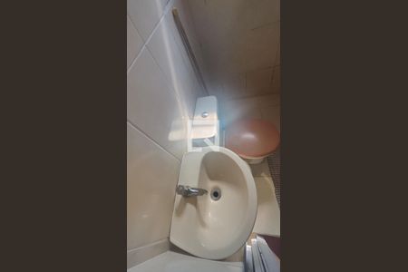 Banheiro de kitnet/studio à venda com 1 quarto, 30m² em Ressaca, Contagem