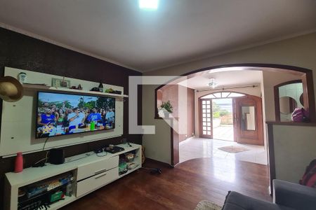 Sala de casa de condomínio à venda com 3 quartos, 180m² em Jardim Angela (zona Leste), São Paulo